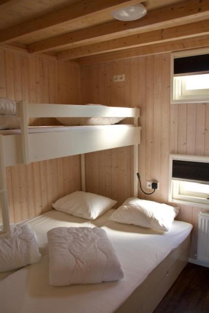 Sisters Beachbungalows Katwijk aan Zee ภายนอก รูปภาพ